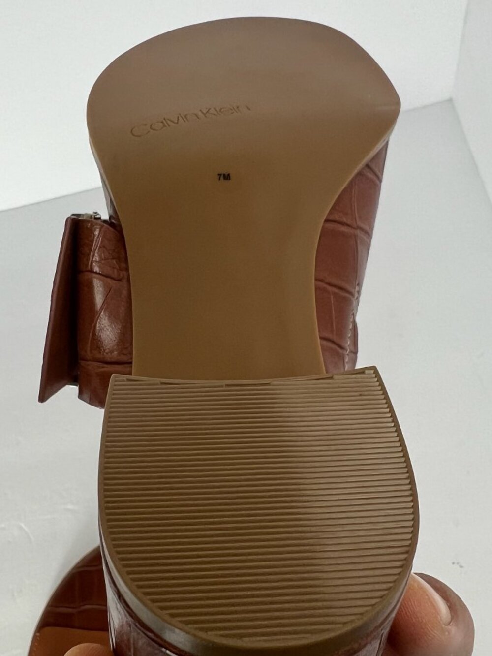 NWOT Calvin Klein Brown Daria Croc Toe Loop Buckle Block Heel Sandal size 7 - Picture 12 of 13
